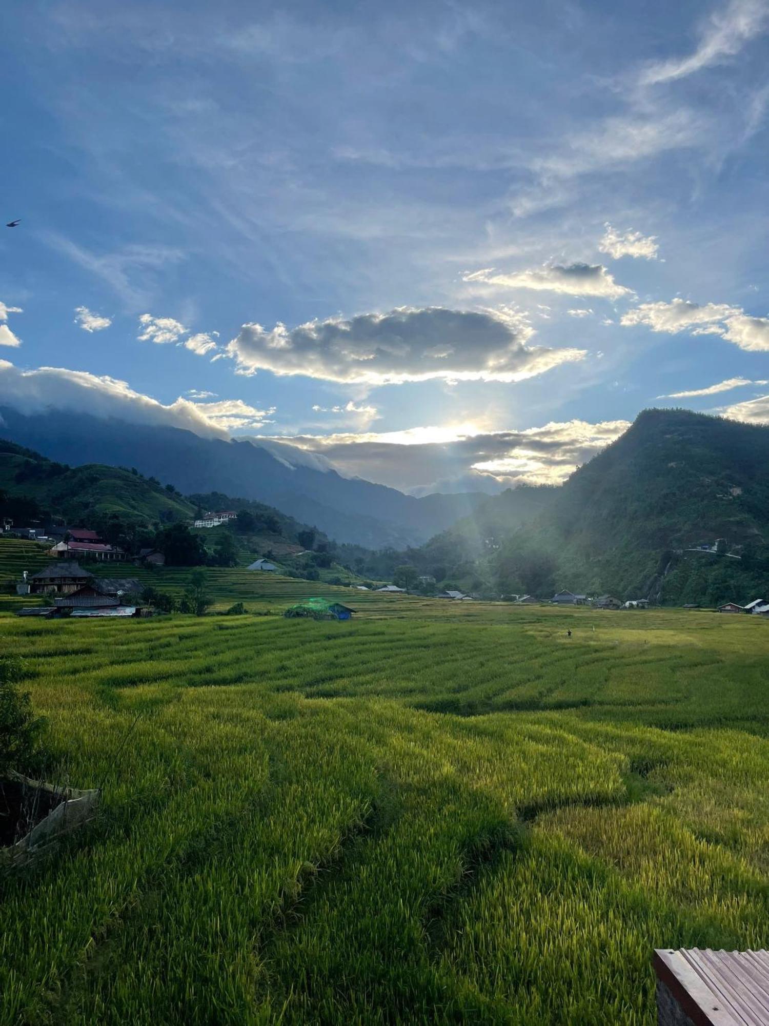 Lanh Sapa Homestay Bagian luar foto